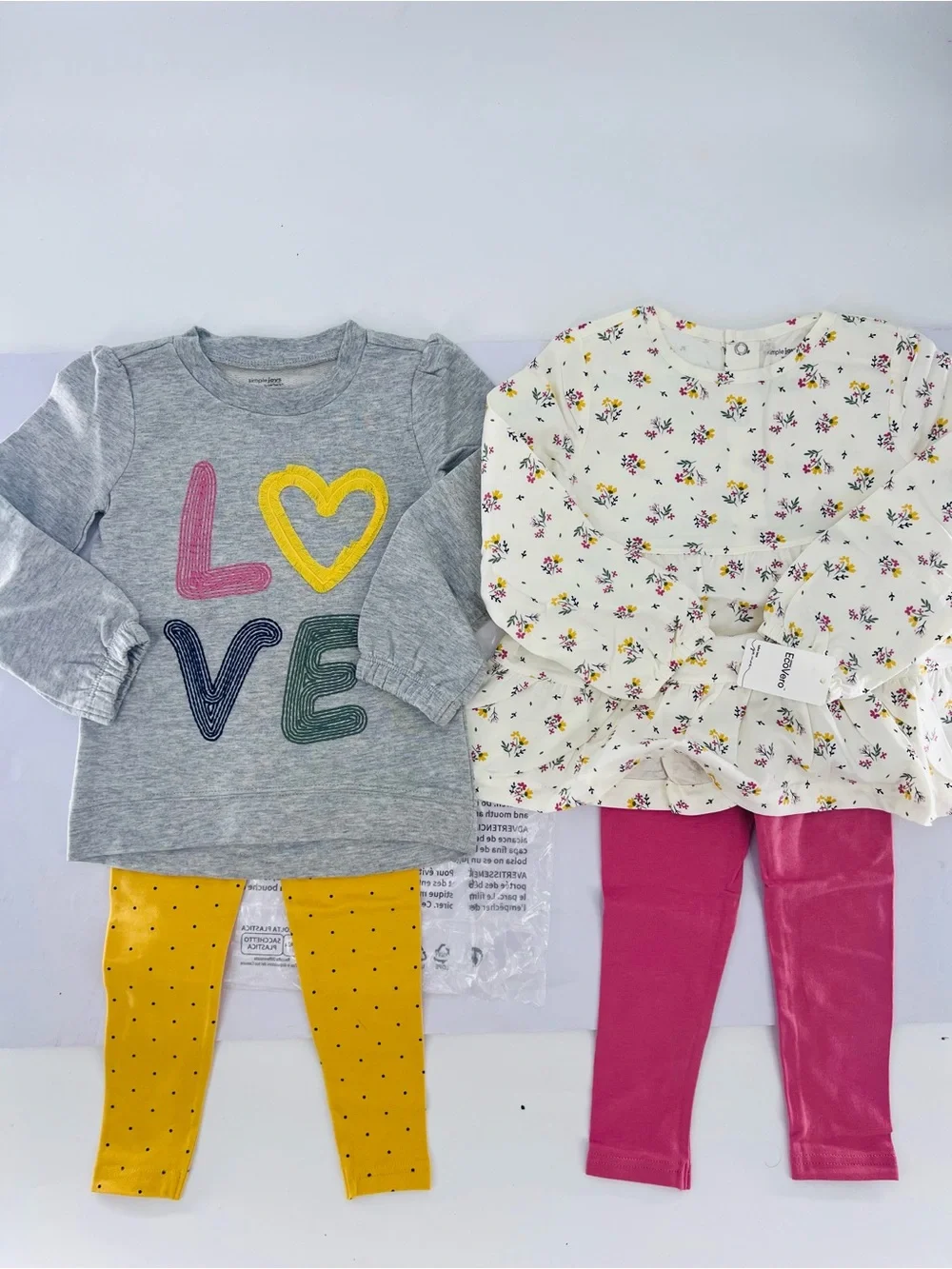 Simple Joys by Carter's 4 piece Playwear Set new with packaging size 2T